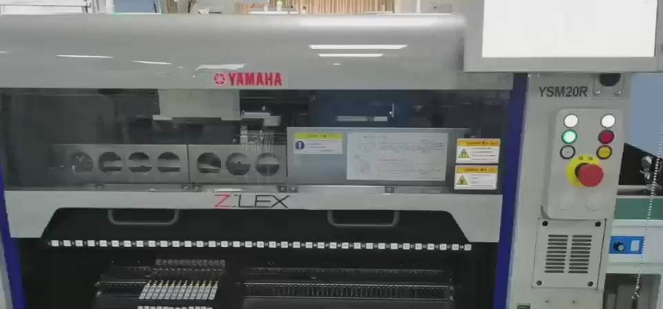 加载视频：