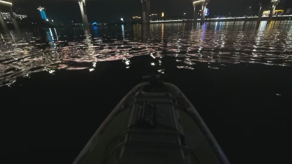 加载视频：